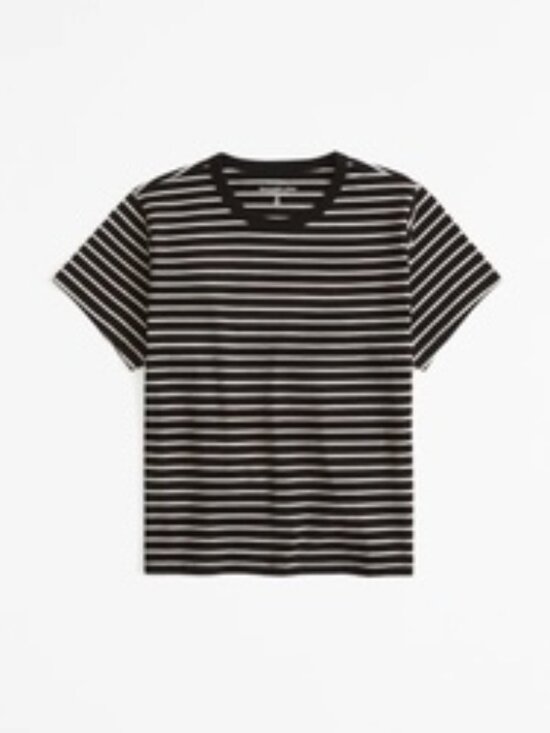 Abercrombie & Fitch Tops - A&F Women's Essential Polished Body-Skimming Tee in Black Stripe Sz M